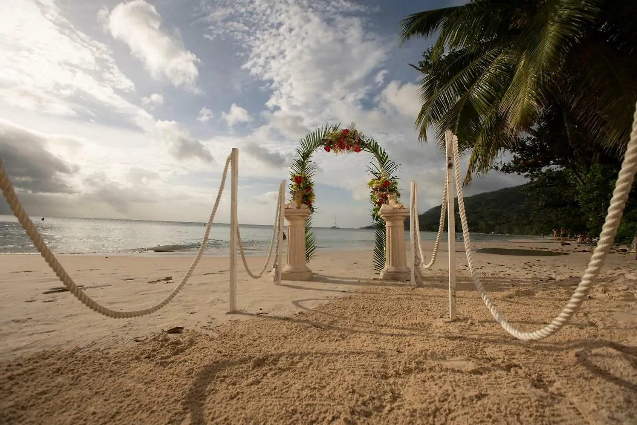 Savoy Seychelles Resort & Spa Beau Vallon   Beau Vallon (Mahe)