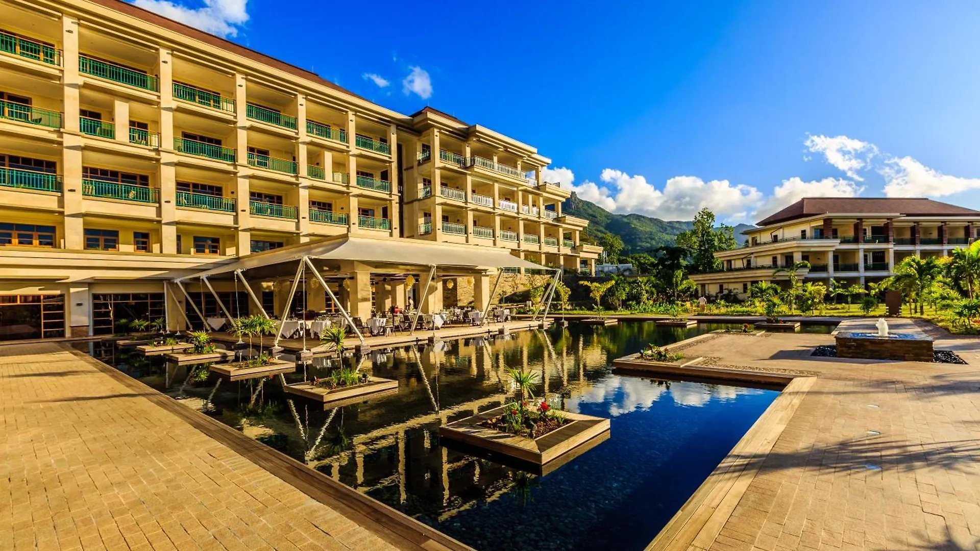 Savoy Seychelles Resort&Spa Beau Vallon  Station touristique Beau Vallon (Mahe)